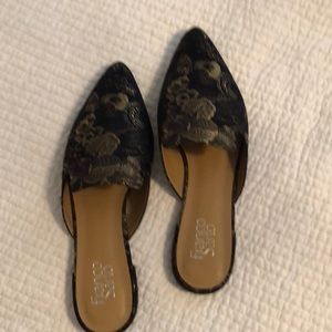 Embroidered Slip on mule